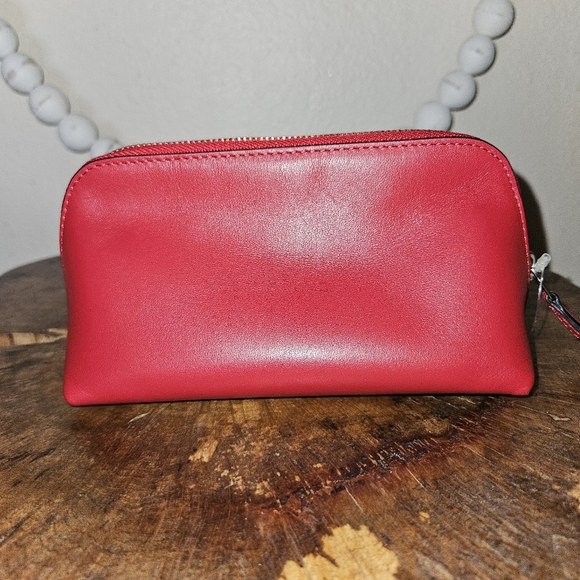 Coach x Snoopy Peanuts Classic Red Leather Cosmetic Bag Limited Edition NWT - Picture 7 of 11